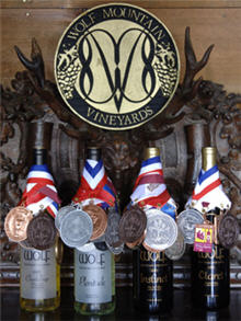  wolf-mountain-medal-wines.jpg 
